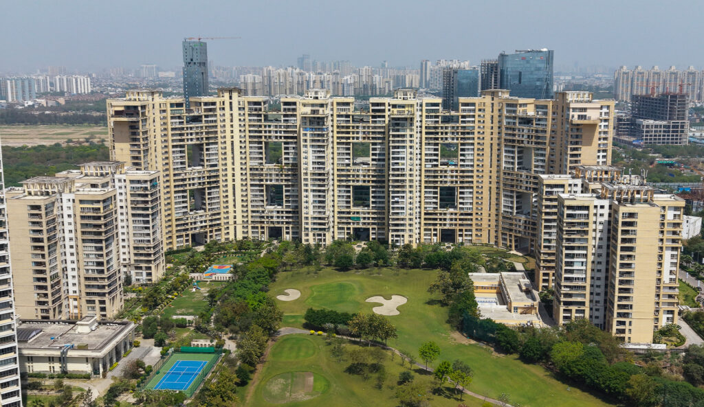 Jaypee Kalypso Court